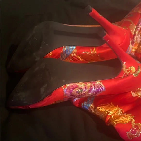 Red and Gold Stiletto Heeled Boots - Picture 7 of 9